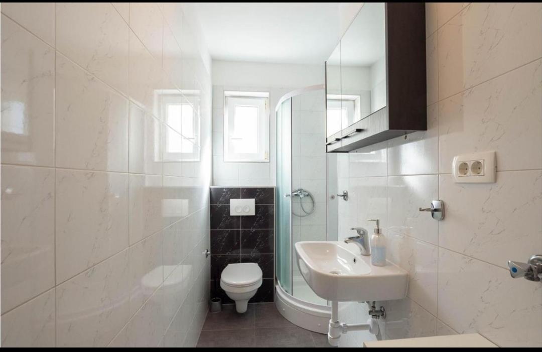Apartment Nina Podstrana Kültér fotó