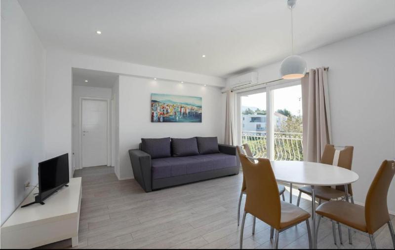Apartment Nina Podstrana Kültér fotó