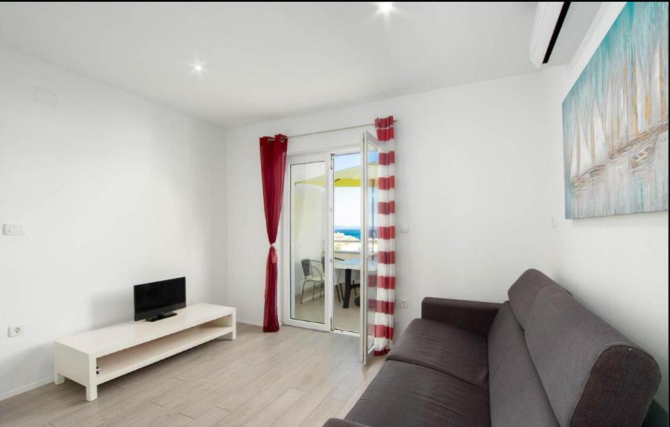Apartment Nina Podstrana Kültér fotó