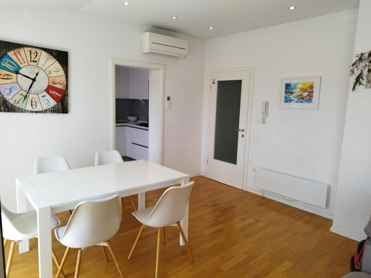 Apartment Nina Podstrana Kültér fotó